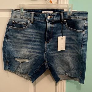 Zenana raw edge denim shorts